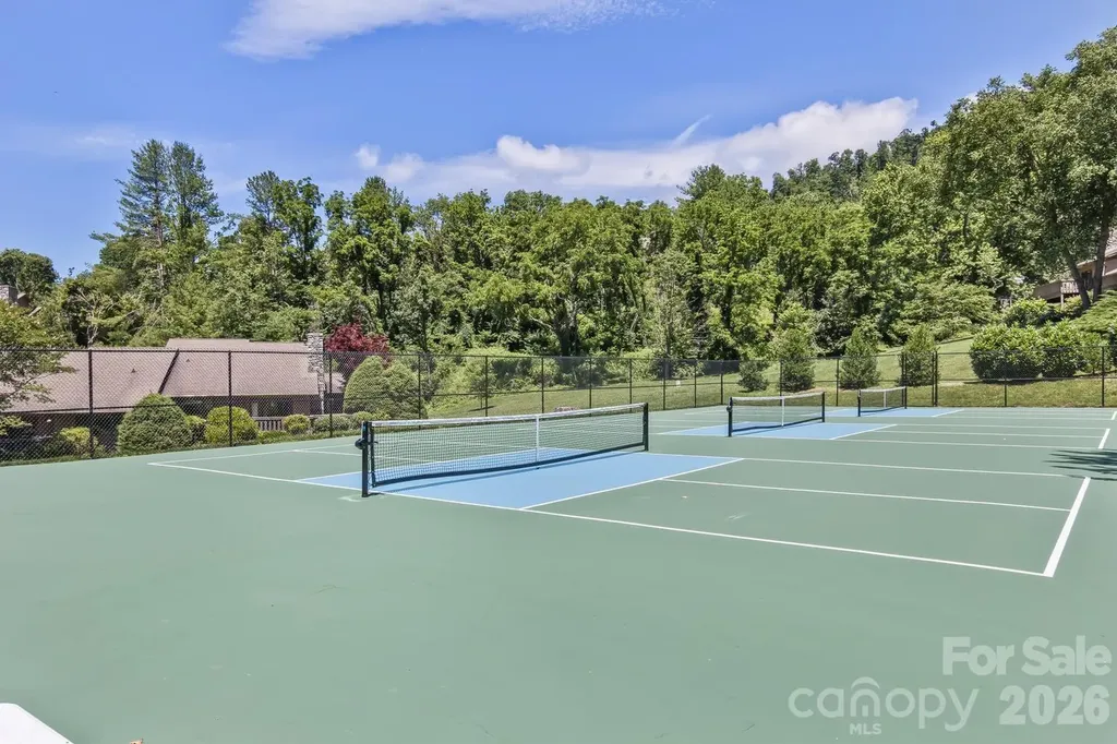 9 Ridge Terrace Asheville NC 28804