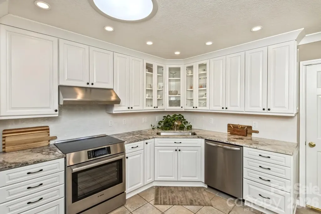 9 Ridge Terrace Asheville NC 28804