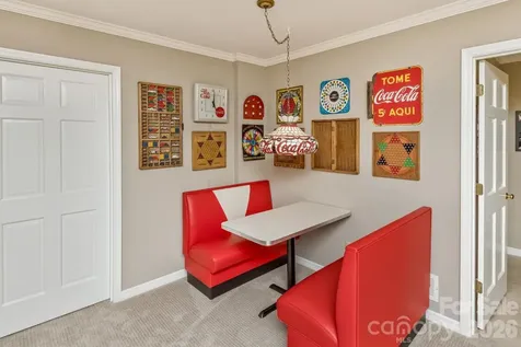 9 Ridge Terrace Asheville NC 28804