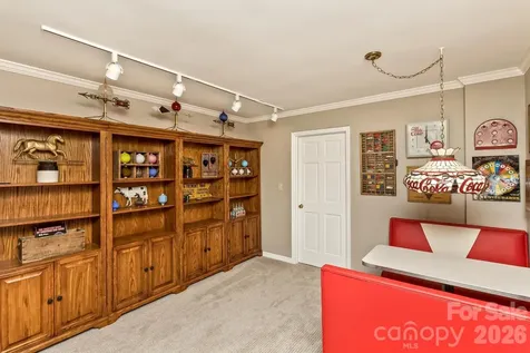 9 Ridge Terrace Asheville NC 28804
