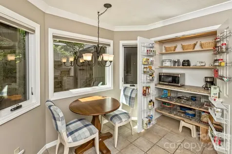 9 Ridge Terrace Asheville NC 28804
