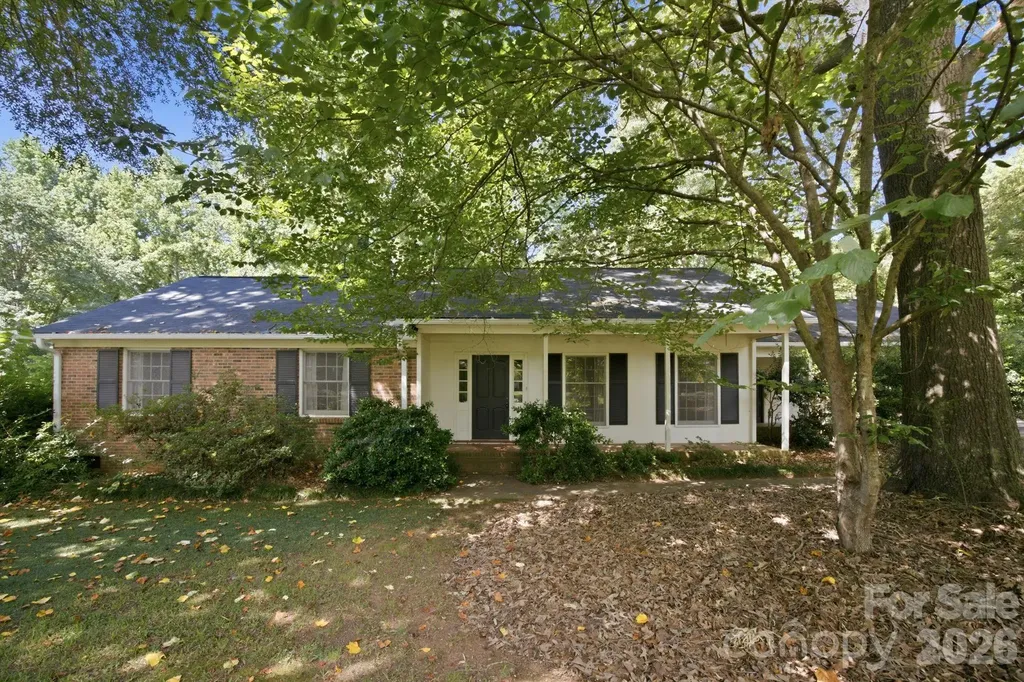 8801 Holiday Drive Charlotte NC 28215