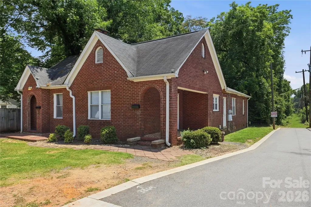 1411/1413 W 4th Street Charlotte NC 28208