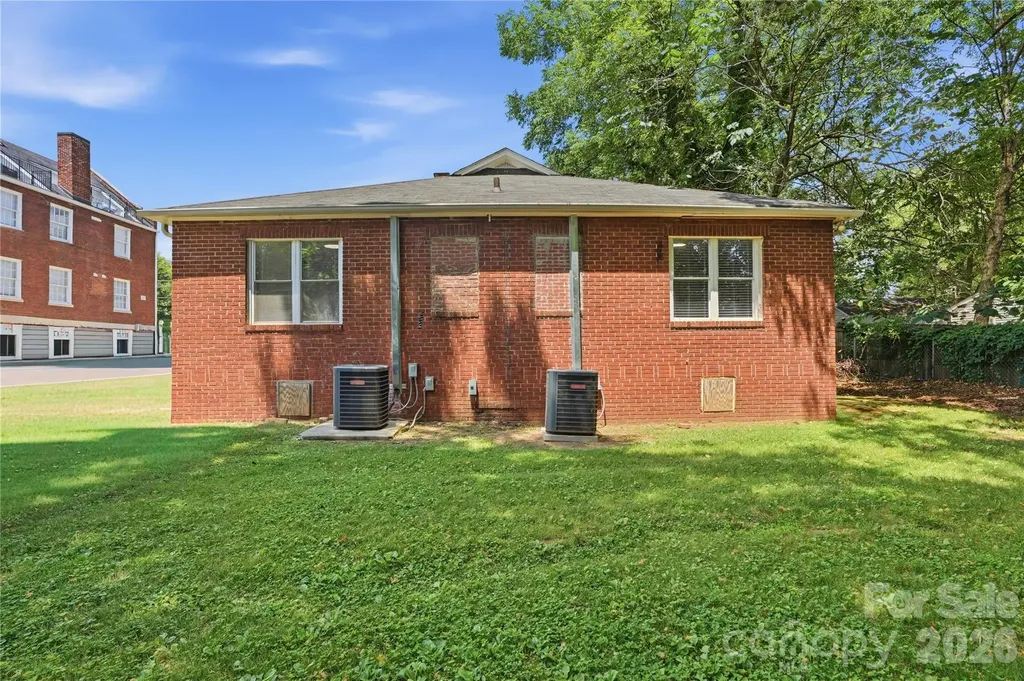 1411/1413 W 4th Street Charlotte NC 28208