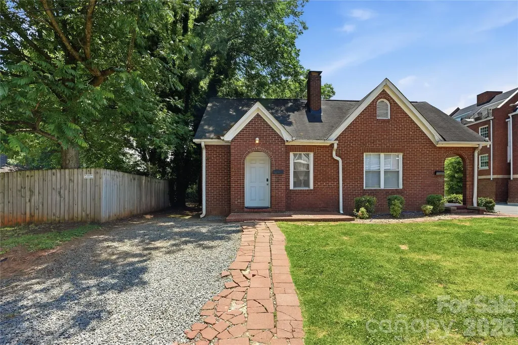 1411/1413 W 4th Street Charlotte NC 28208