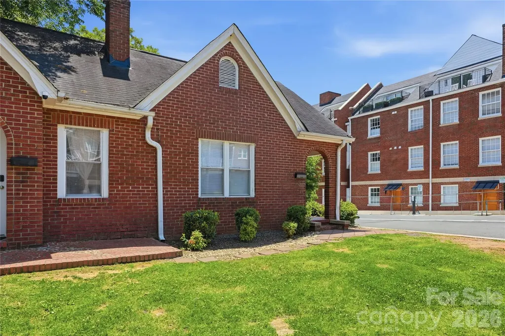 1411/1413 W 4th Street Charlotte NC 28208