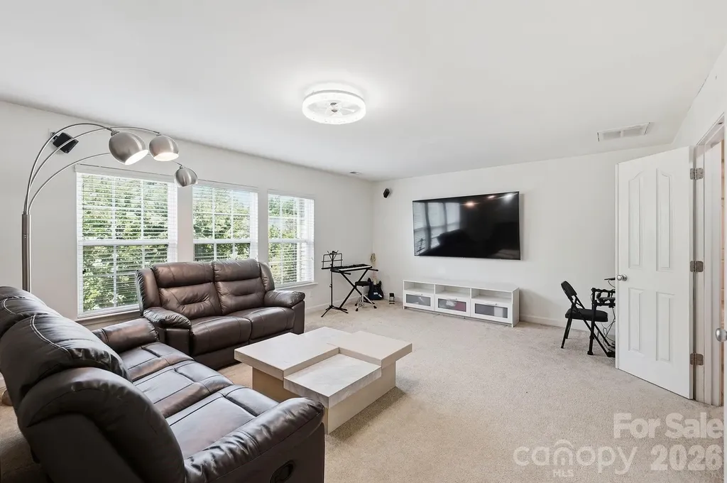 8120 Madrigal Court Waxhaw NC 28173