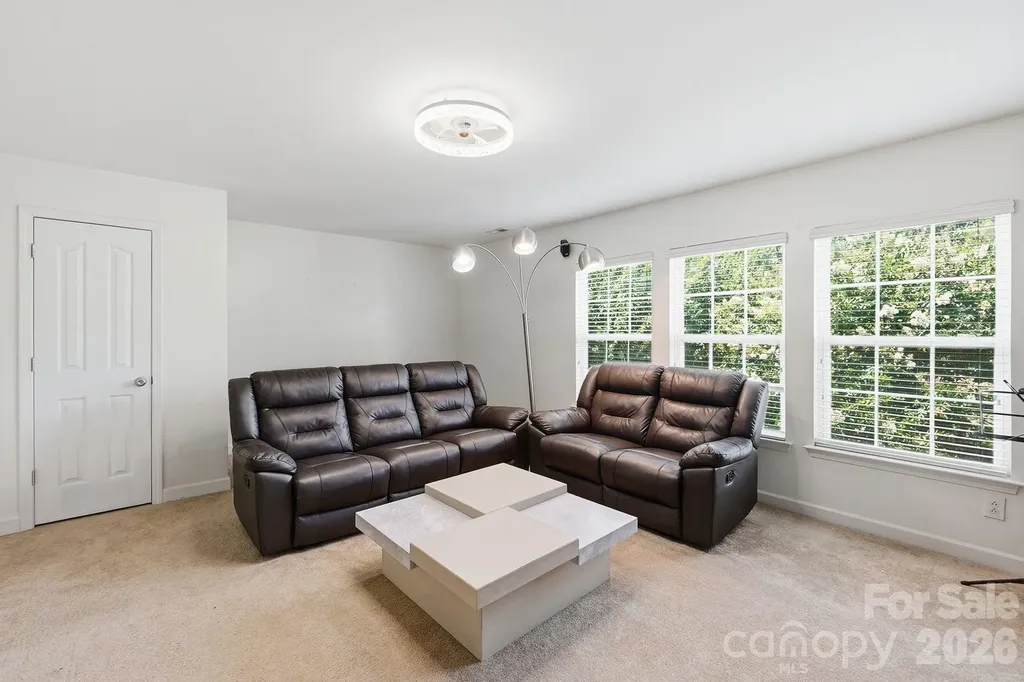8120 Madrigal Court Waxhaw NC 28173