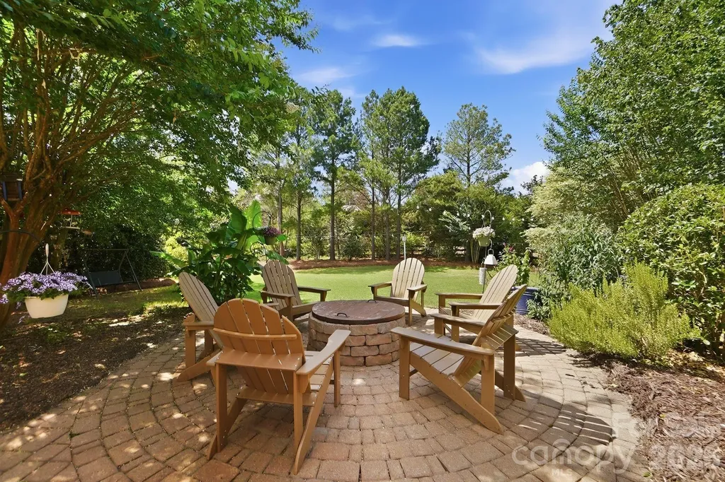 8120 Madrigal Court Waxhaw NC 28173