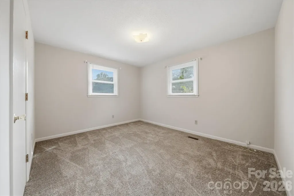 8035 Old Nc 10 Hickory NC 28602