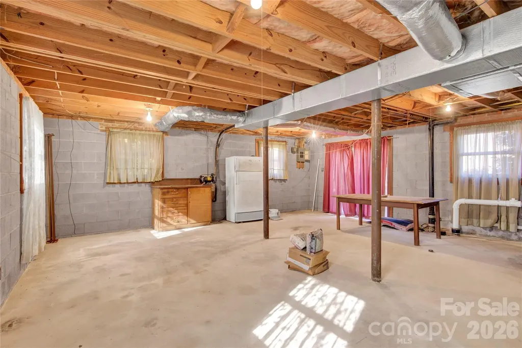 8035 Old Nc 10 Hickory NC 28602