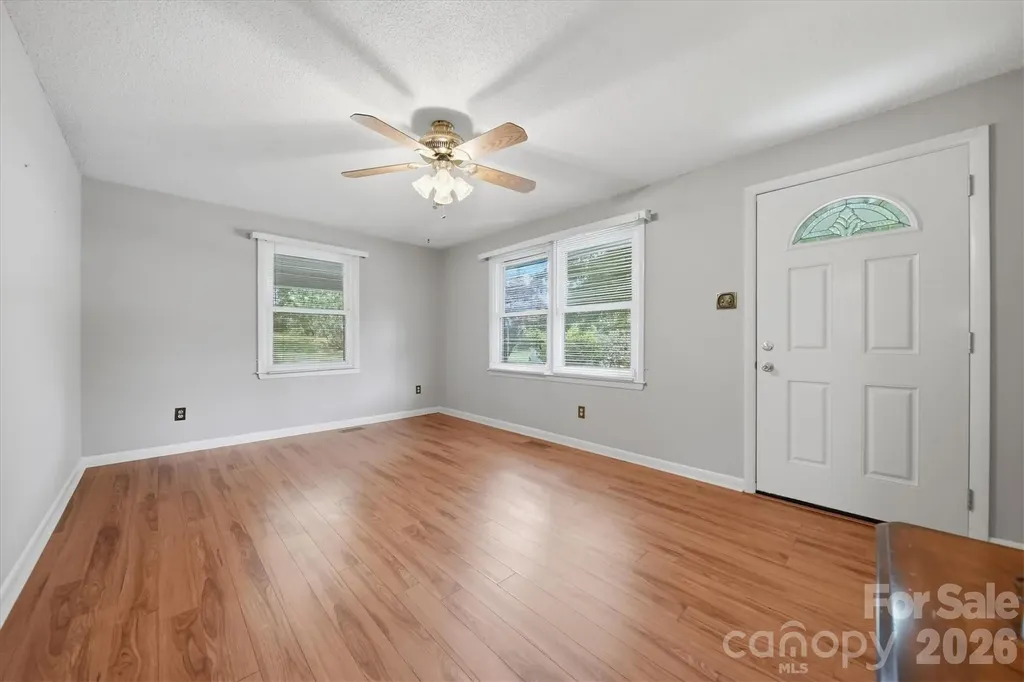 8035 Old Nc 10 Hickory NC 28602