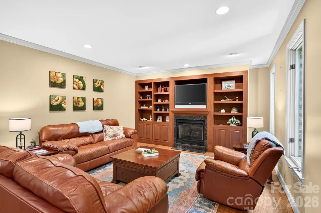 25 Whitaker View Road Fairview NC 28730