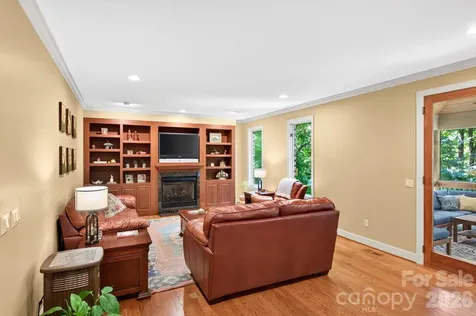 25 Whitaker View Road Fairview NC 28730