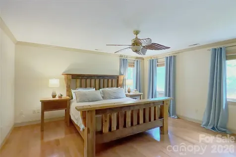 25 Whitaker View Road Fairview NC 28730
