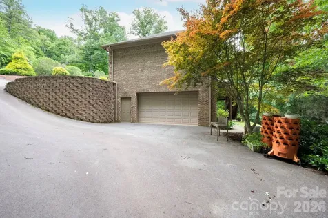 25 Whitaker View Road Fairview NC 28730