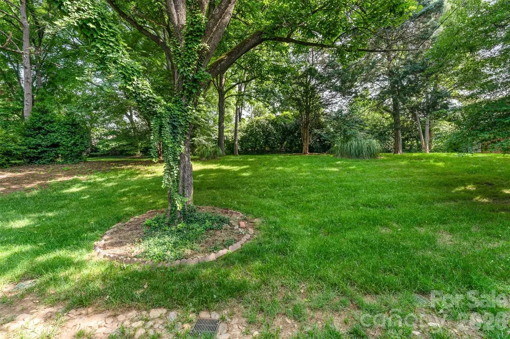 7026 Quail Hill Road Charlotte NC 28210