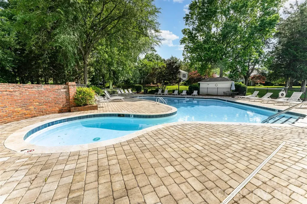 7026 Quail Hill Road Charlotte NC 28210