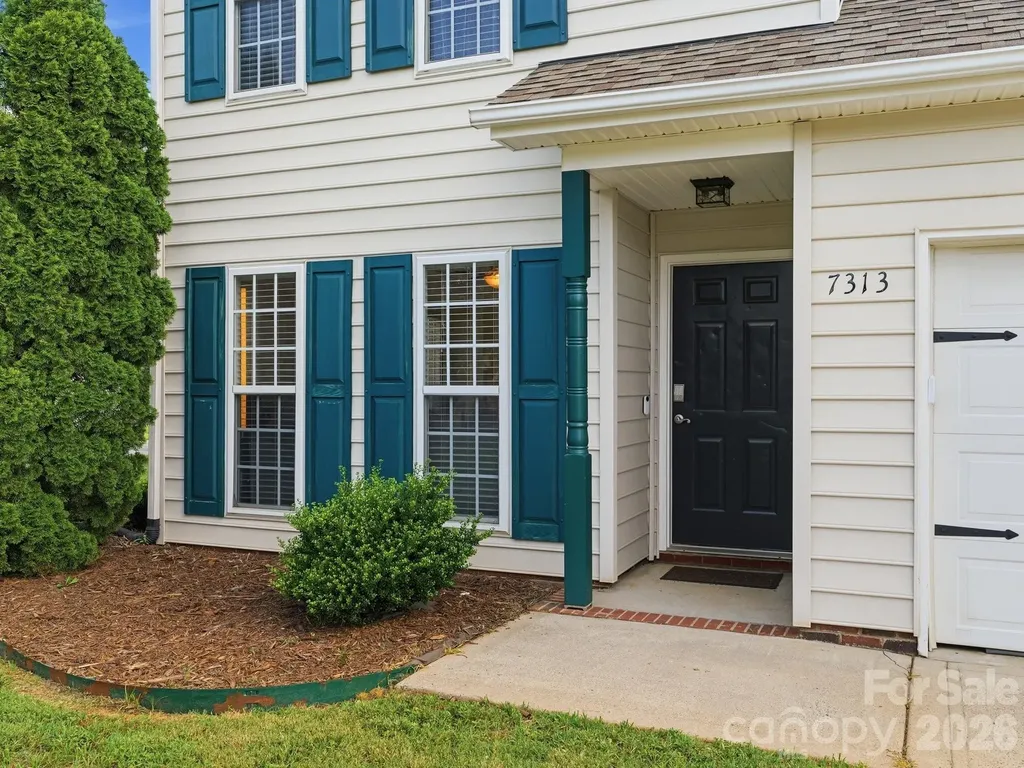7313 Mapleridge Drive Charlotte NC 28210