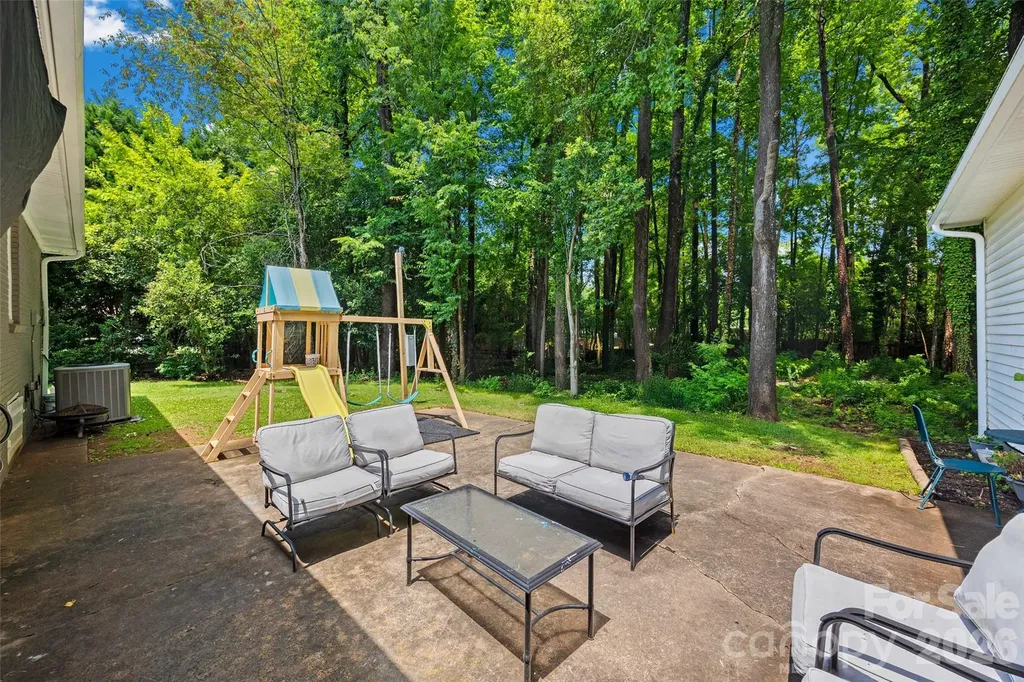5731 Brookhaven Road Charlotte NC 28210