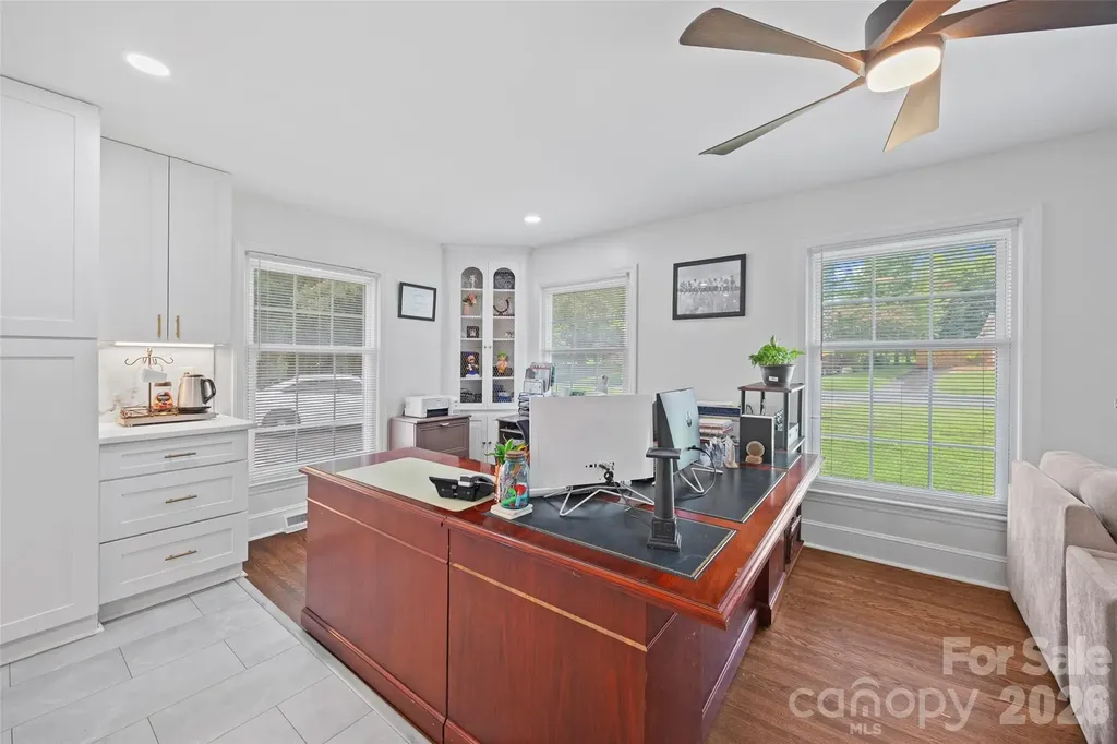 5731 Brookhaven Road Charlotte NC 28210