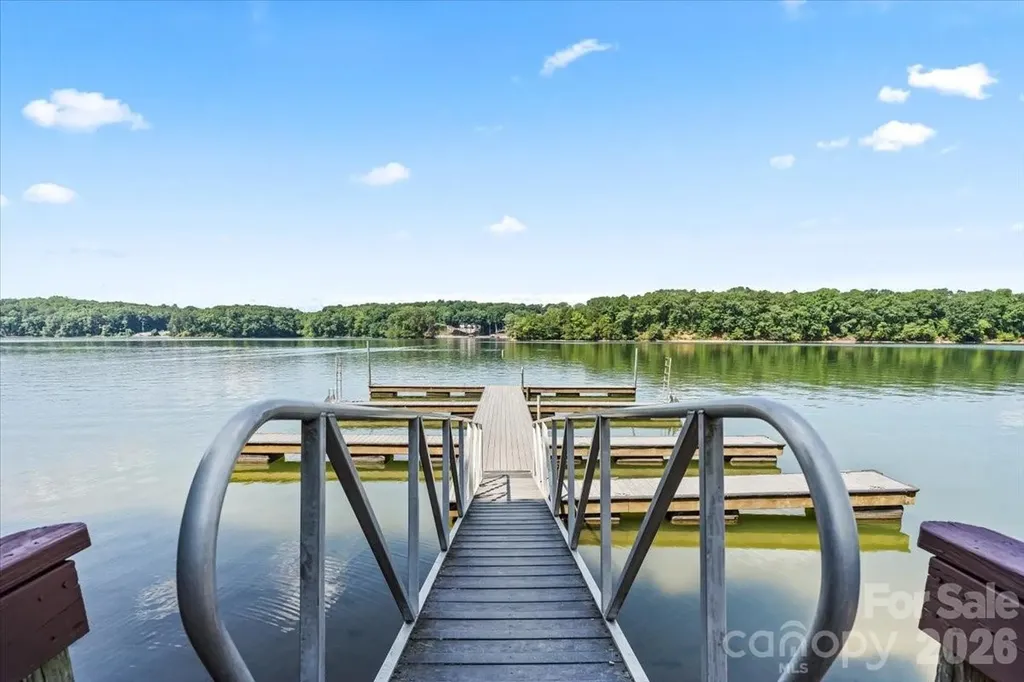 113 N Harbor Watch Drive Statesville NC 28677