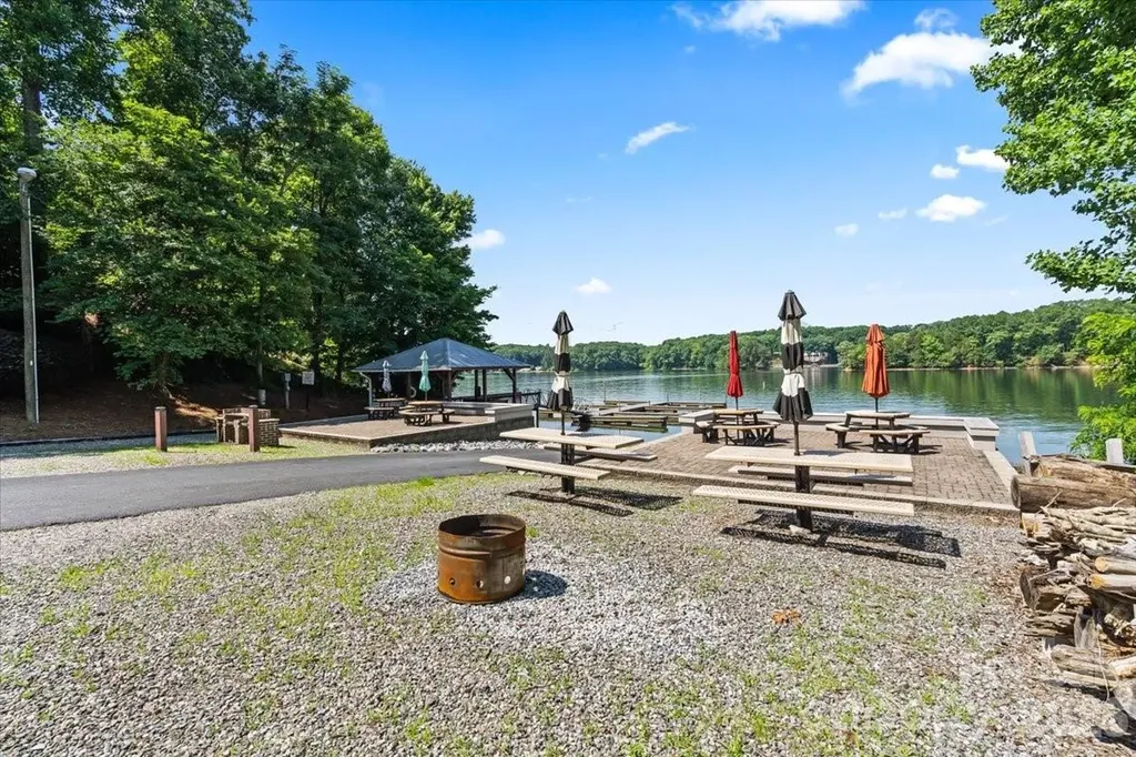 113 N Harbor Watch Drive Statesville NC 28677