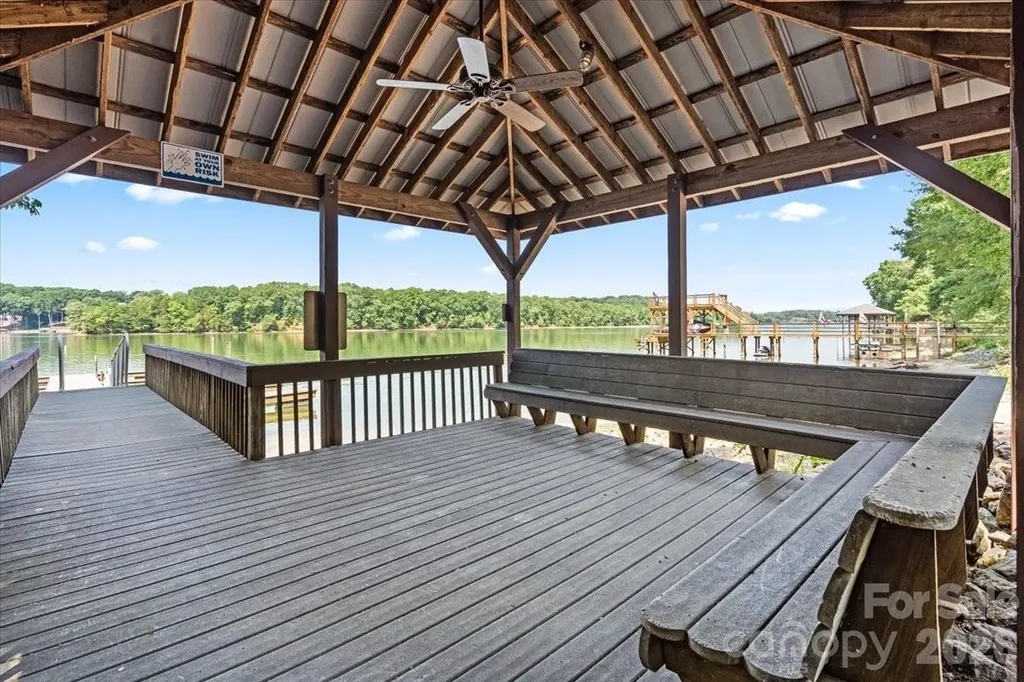 113 N Harbor Watch Drive Statesville NC 28677