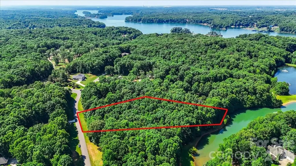 113 N Harbor Watch Drive Statesville NC 28677