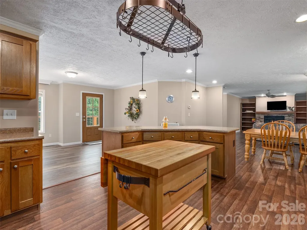 193 Tipstill Cove Waynesville NC 28786