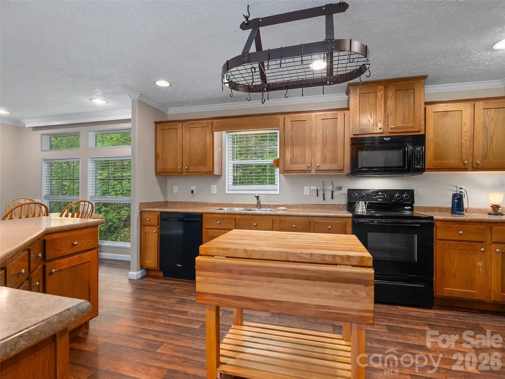 193 Tipstill Cove Waynesville NC 28786