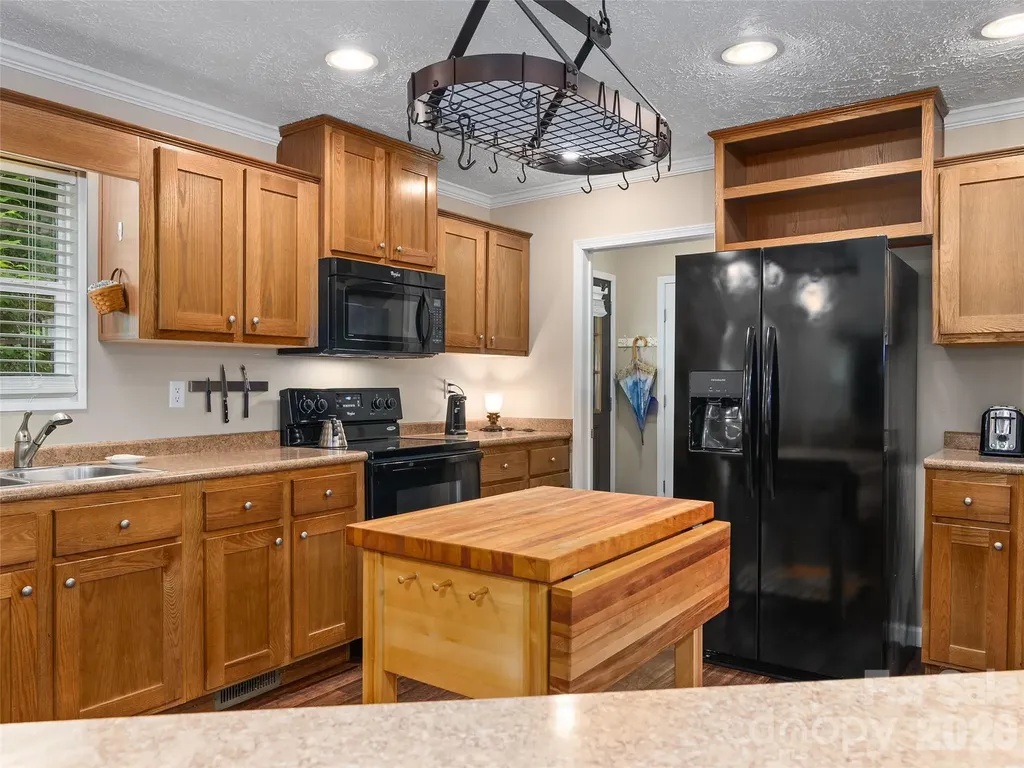 193 Tipstill Cove Waynesville NC 28786