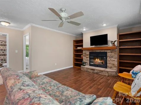 193 Tipstill Cove Waynesville NC 28786