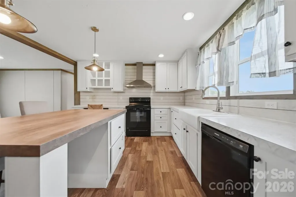 171 Marshall And Ola Fox Lane Taylorsville NC 28681