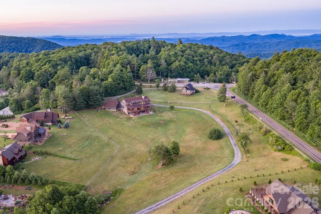 119 Summer Dale Drive Blowing Rock NC 28605