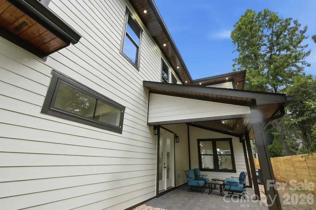 1106 Brookhurst Drive Charlotte NC 28205