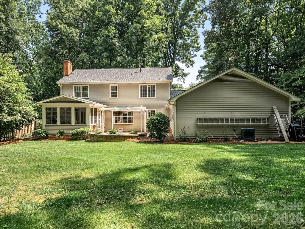 325 Stratfordshire Drive Matthews NC 28105