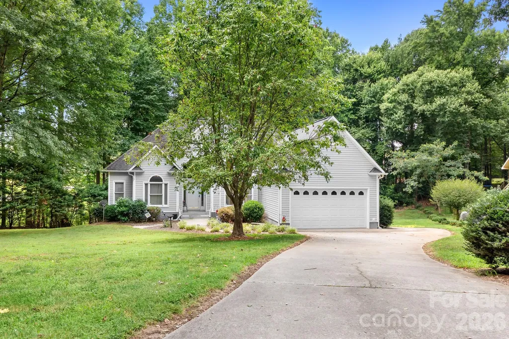 135 Pinecroft Court Troutman NC 28166