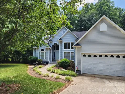 135 Pinecroft Court Troutman NC 28166