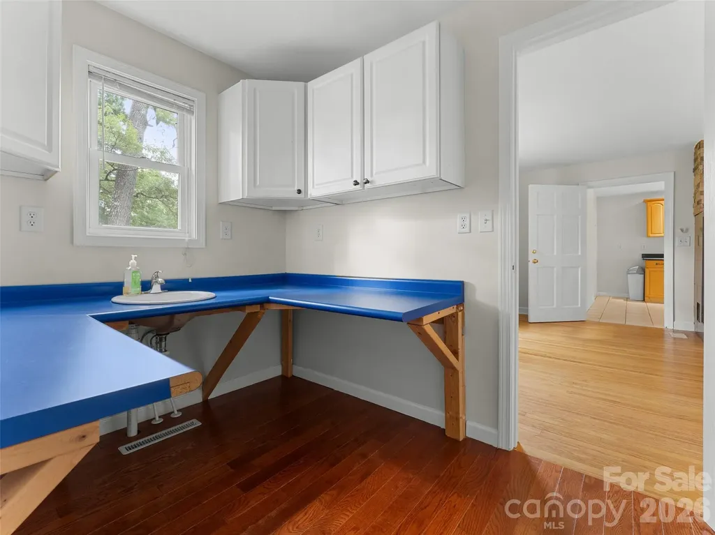 1705 Willow Road Hendersonville NC 28739