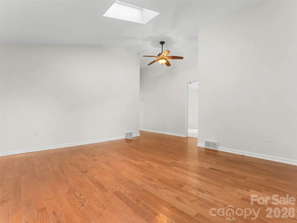 1705 Willow Road Hendersonville NC 28739