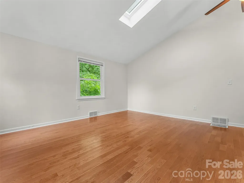 1705 Willow Road Hendersonville NC 28739