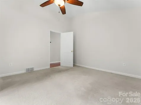 1705 Willow Road Hendersonville NC 28739