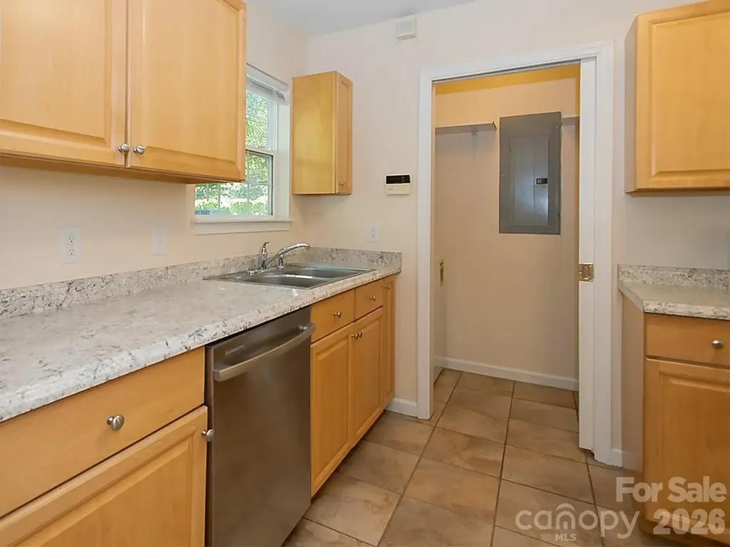 17 Pinecrest Drive Asheville NC 28803