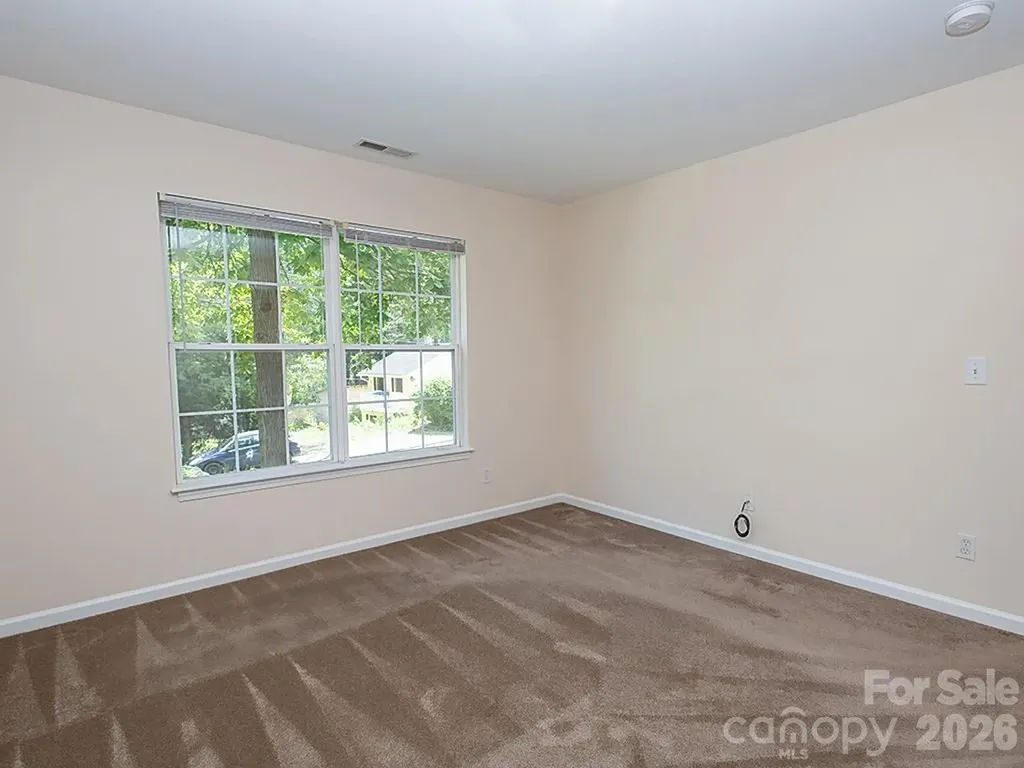 17 Pinecrest Drive Asheville NC 28803