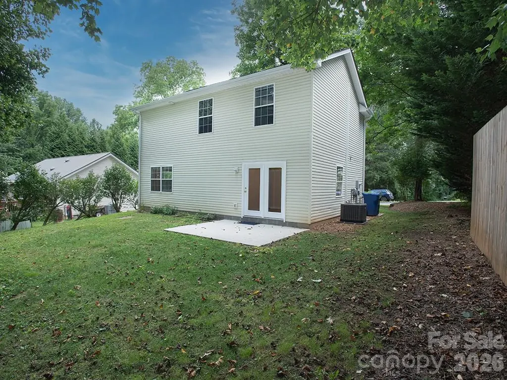 17 Pinecrest Drive Asheville NC 28803