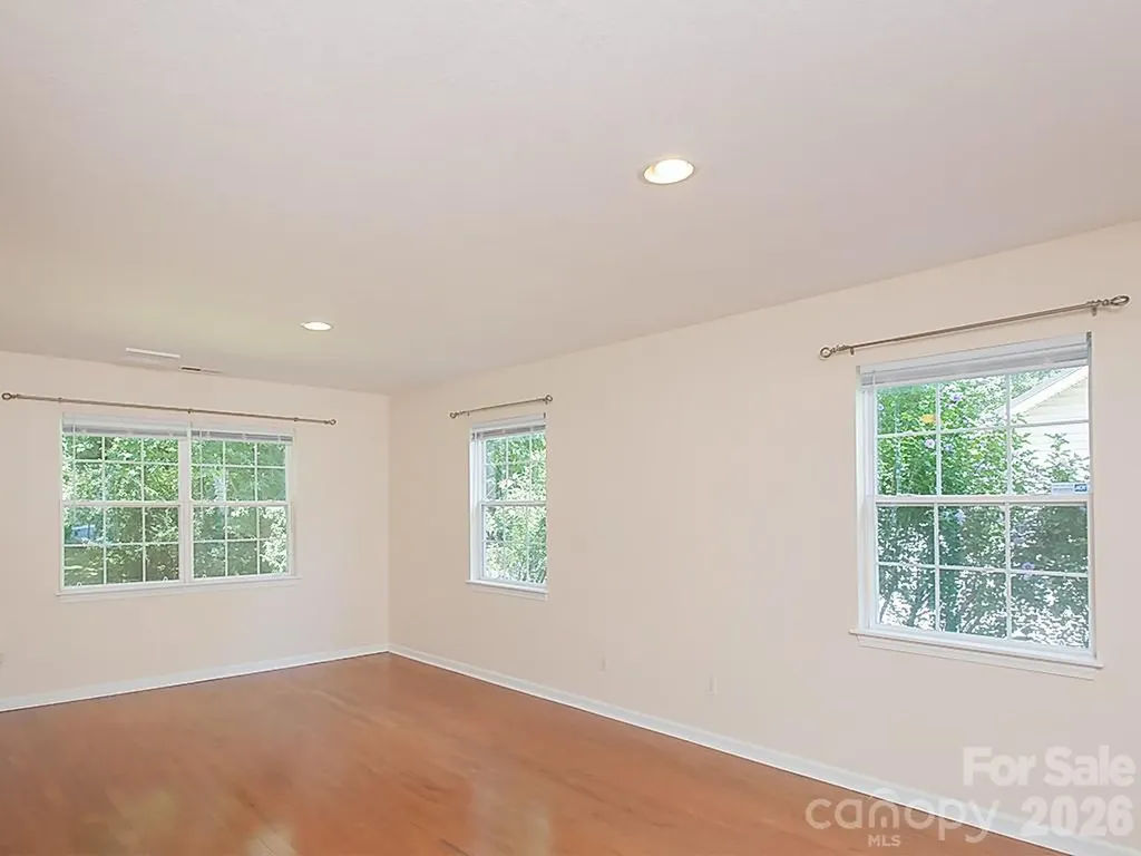 17 Pinecrest Drive Asheville NC 28803
