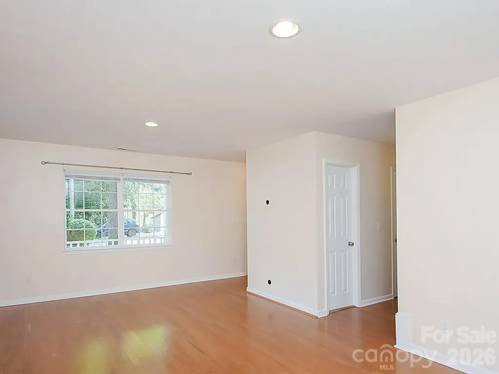 17 Pinecrest Drive Asheville NC 28803
