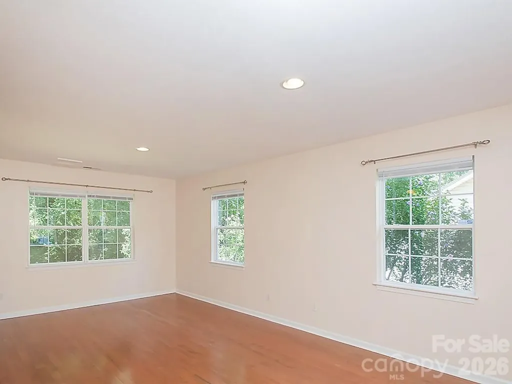 17 Pinecrest Drive Asheville NC 28803