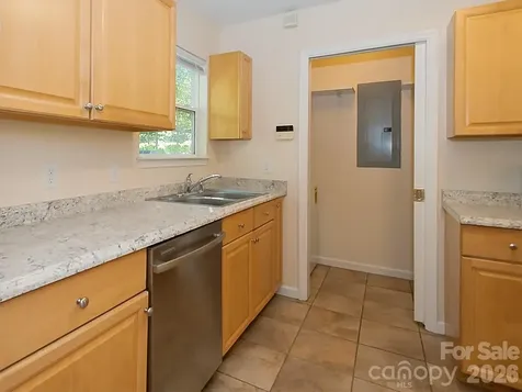 17 Pinecrest Drive Asheville NC 28803